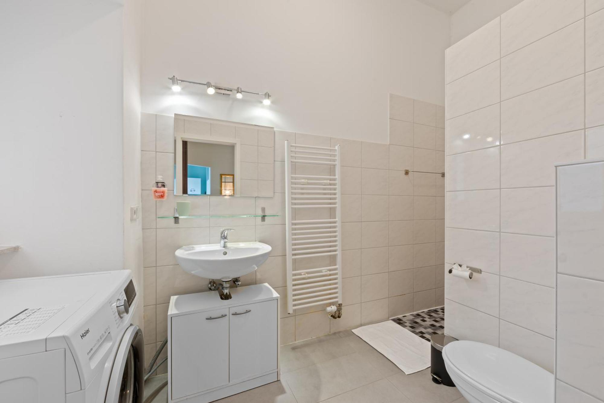 Apartment Uthman Berlin-Neukoelln Εξωτερικό φωτογραφία